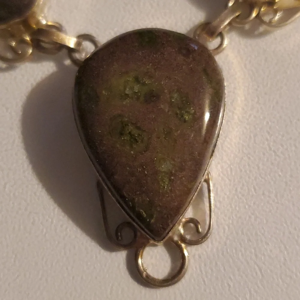Vintage Necklace - Picture 2 of 9